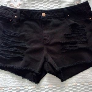 Forever 21 Plus Distressed Denim Shorts 16